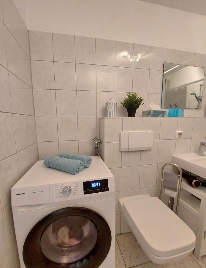 Moderne Wohnung Mit Vollausstattung In Ruhiger Lage, W-Lan Grossrohrsdorf 외부 사진