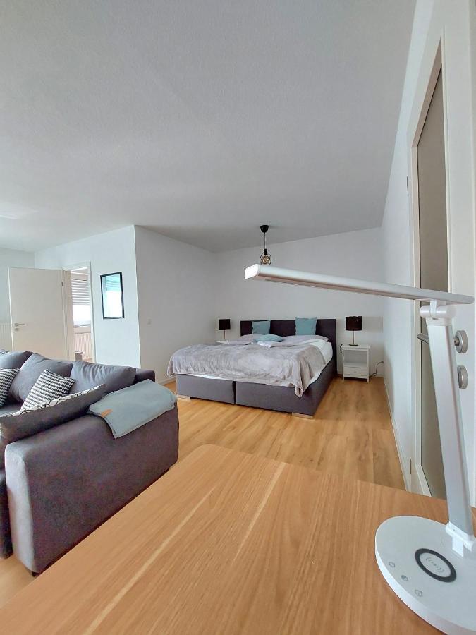 Moderne Wohnung Mit Vollausstattung In Ruhiger Lage, W-Lan Grossrohrsdorf 외부 사진